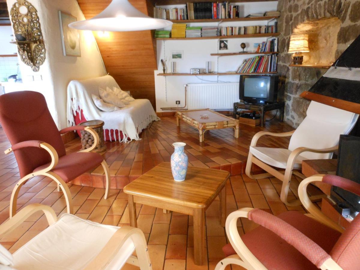 Gîte de Chapelèche Les Châtaigniers Gluiras Esterno foto