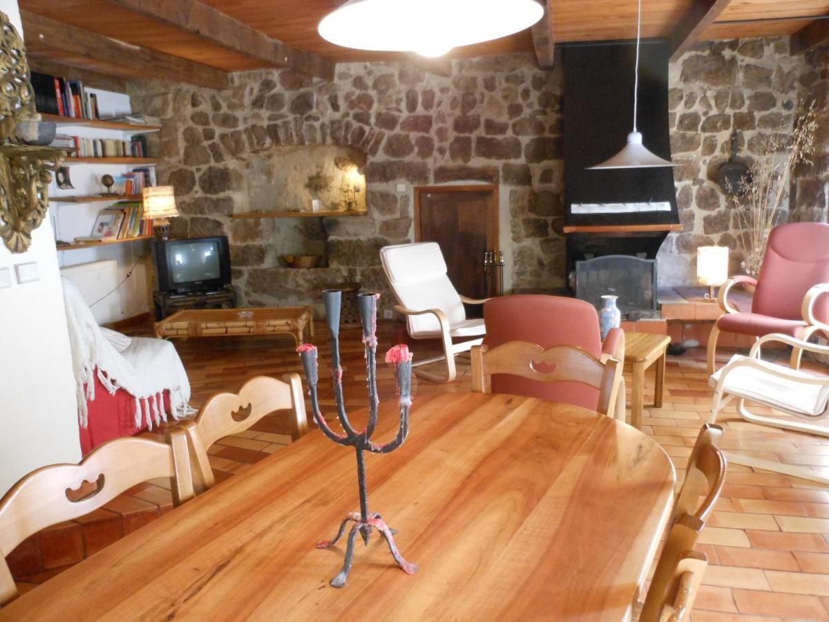 Gîte de Chapelèche Les Châtaigniers Gluiras Esterno foto