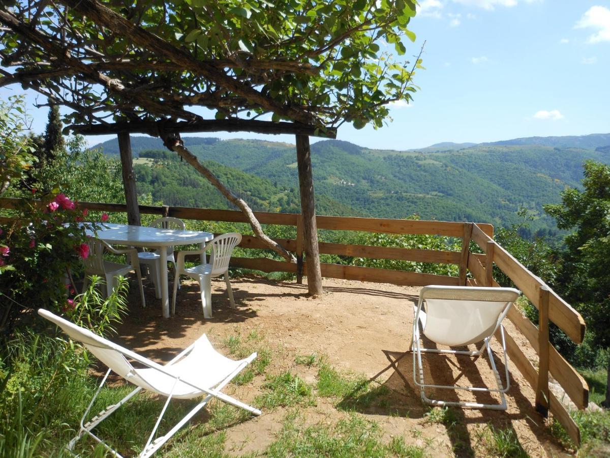 Gîte de Chapelèche Les Châtaigniers Gluiras Esterno foto
